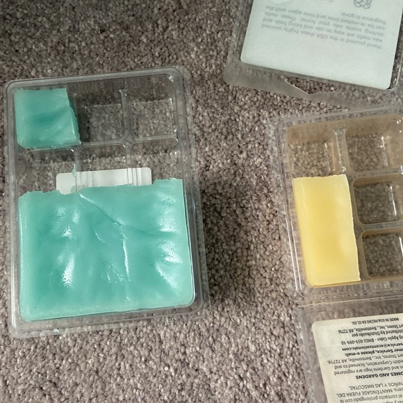 Large Wax Warmer and Candle Lot - Picture 10 of 13